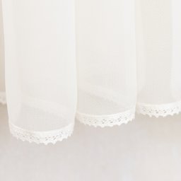 Perdea scurta Hiko Ana voal cu banda din dantela, cu rejansa Premium creion de 6,5cm