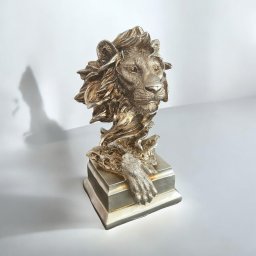 Magnificent King Lion