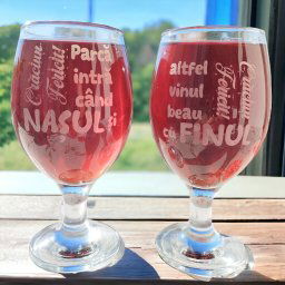 Pahare "Nasul si Finul" pentru vin / bere