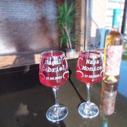 Set 2 pahare, "Nasul si Nasa", personalizate de vin, 300 ml