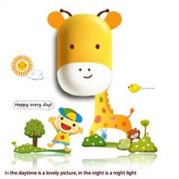 Lampa de veghe Girafa, cu stickere de perete