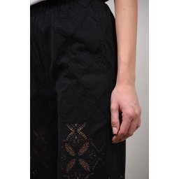 PANTALONI LUNGI SEMITRANSPARENTI CU BRODERIE SOGNANTE Negru S-M