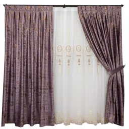 Set 5 piese Hiko Lux pliuri roz pudra, 2 draperii Imperial Comfy catifea cu bentite si o perdea brodata 3DTaby flori, cu rejansa