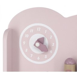 Bucatarie roz din lemn cu accesorii, polarb, viga