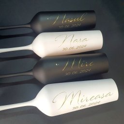 Set 4 pahare Miri si Nasi, personalizate prin gravura, din cristal Bohemia, negru-alb&auriu - KLTM407008