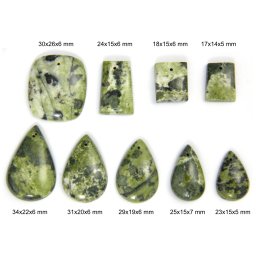 Cabochon din Vesuvianit Natural cu Gaura - Picatura - Dreptunghi - 17-34x14-26x5-7 mm - 1 Buc
