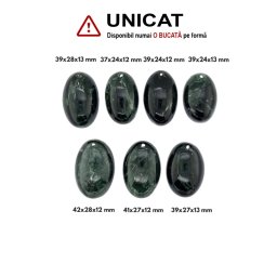 Pandantiv din Jad African - Buddstone Oval cu Gaura - 23-32 x 17-32 x 4-7 mm