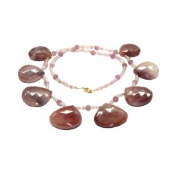 Colier Jasp Mokait - Safir - Cuart Capsuni Rotund - Picatura Fatetat - Accesorii Gold Filled