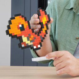 Mattel Pokémon Charmander Pixel Art Construction Toy