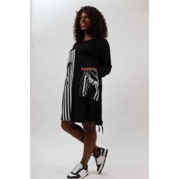 ROCHIE OVERSIZE DIN BUMBAC CU MANECA LUNGA SIRET BUZUNAR APLICAT RED LIPS TALIE UNICA Multicolora