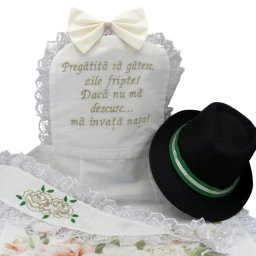Set dezgatit mireasa 4 piese, model floral broderie crem, Personalizat, palarie neagra si bentita - ODIS409001