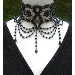 Colier Moulin Rouge Victorian Style