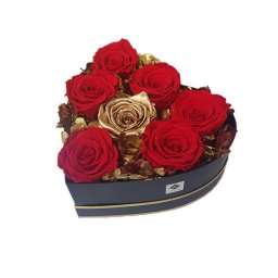 Aranjament floral Glame in forma de inima, cu sapte trandafiri criogenati, rosu/gold (TIP PRODUS: Aranjament floral)