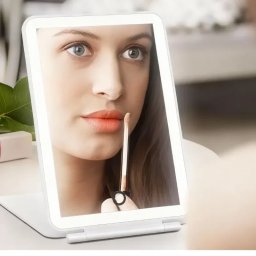 Oglinda make up de calatorie cu 72 led-uri pliabila si reincarcabila