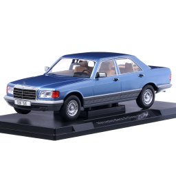 Macheta auto Mercedes-Benz S-Class (W126) 1979, scara 1:18, bleu, MCG