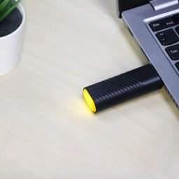 Purificator de aer USB Negru