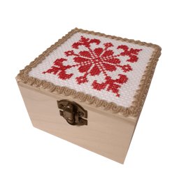 Cufăr natur simplu din lemn decorat cu etamină - 10x10x5cm - rosu
