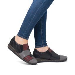 Pantofi slip-on confortabili și eleganti 44250-00