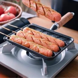 Tigaie din fonta pentru gratar, compacta si rezistenta