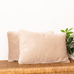 Set 2 perne decorative 2x40x60cm cu fata detasabila, Hiko COMFY catifea bej