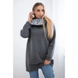 Padded sweatshirt with a graphite hood
