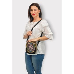 Geanta brodata traditional 6