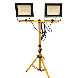 Trepied telescopic cu 2 proiectoare Led de 50W fiecare ,IP66,conectate, plus cablu alimentare de 290 cm