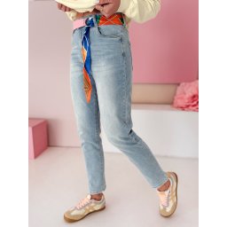 Blugi de damă cu talie înaltă, stil mom fit