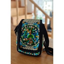 Geanta brodata traditional 17