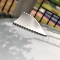 Antena auto activa AM - FM tip ""SHARK TAIL"" culoare SILVER