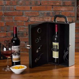 Cutie de vin Deluxe pentru 2 sticle cu accesorii de vin incluse din piele ecologica neagra fina