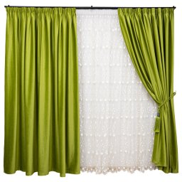 Set 3 piese Hiko, doua draperii COMFY catifea verde si o perdea brodata nesifonabila Dots ivoire, cu rejansa