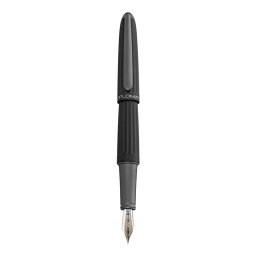Stilou Diplomat Aero, cu penita M, aurita 14kt. - black