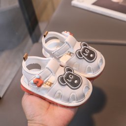 Sandalute ivoire cu piuitoare - Ursulet LC