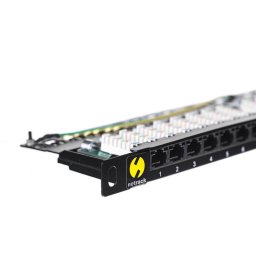 Netrack patchpanel 19'' 24 ports cat. 5e UTP LSA, 0,5U with shelf