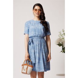 Rochie DY Fashion din viscoza bleu cu imprimeu floral alb si cordon in talie