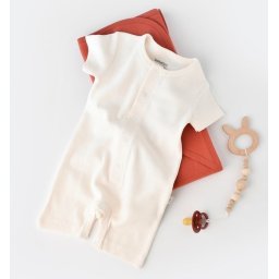 Salopeta cu pantaloni scurti - 100% bumbac organic - Ecru, BabyCosy (Marime: 3-6 Luni)