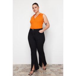 Blugi dama, Trendyol Flare