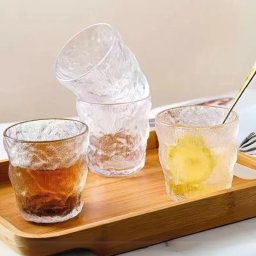 Set 4 pahare cu efect de gheata, capacitate 300 ml
