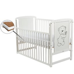 BabyNeeds - Patut din lemn Timmi 120x60 cm, Cu laterala culisanta, Din lemn de pin si mdf, Stabil si rezistent, Inaltime saltea reglabila pe 3 nivele, Laterala cu 3 bete detasabile, EN716-1, EN716-2, Alb + Saltea 12 cm