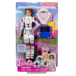 Păpușa Barbie, carieră de astronaut