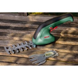 Bosch cordless shrub and grass shears EasyShear set, 3.6 volts, shrub shears (green/black, Li-ion battery 1.5 Ah)
