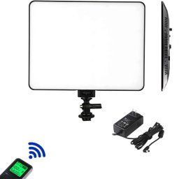 Lampa foto-video Slim Viltrox L200T CRI 95+ cu temperatura de culoare reglabila 3300-5600K si telecomanda