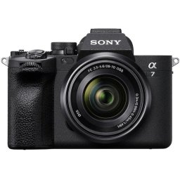 Kit Aparat foto si obiectiv SONY ALPHA 7 IV Full-Frame, 33 MP, Obiectiv FE 28-70 mm f/3.5-5.6 OSS