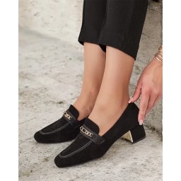 Resti Elegant women's moccasins on a low post Oflem