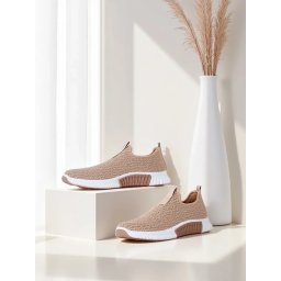 Resti Women's sports shoes made of material Agafia