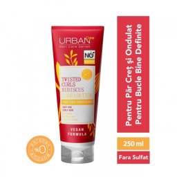 Balsam păr creț cu hibiscus și unt de shea pentru bucle definite