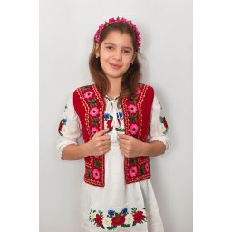 Vesta traditionala fetite Olguta 2