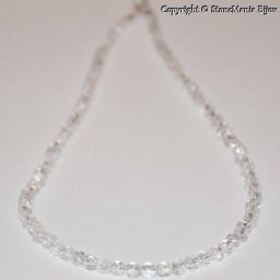 Colier cryolit sfere 4mm