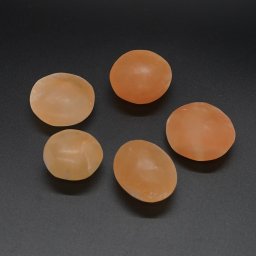 Selenit alb orange oval slefuit, 4-5cm